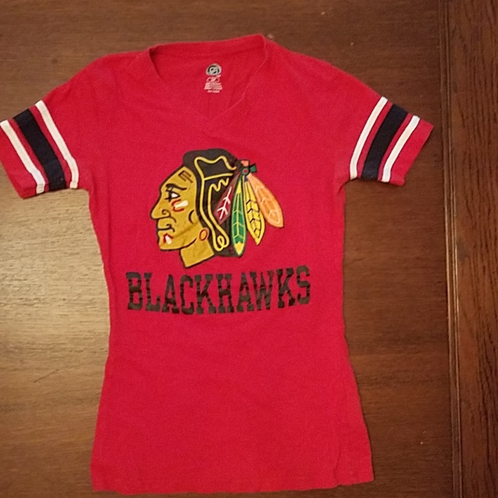 Blackhawks tee